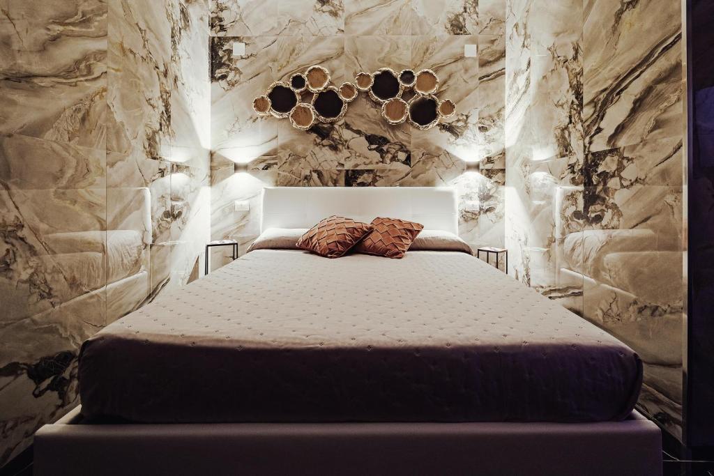 Camera in marmo della casa vacanze Il Filo nel centro storico di Palermo